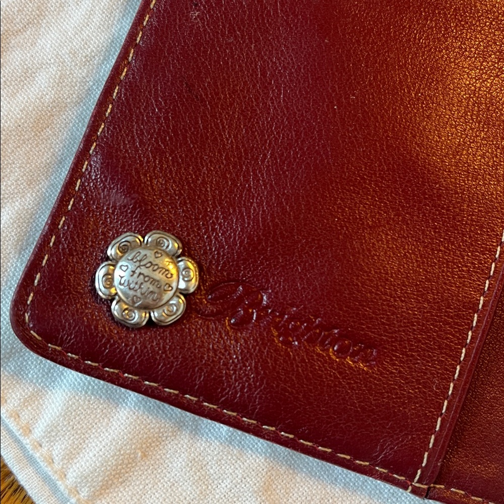 BRIGHTON leather card holder and checkbook holder - Picture 4 of 4